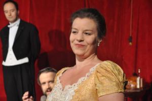 Theaterguppe Szenenwechsel - Ernst sein ist alles - Gwendolen Fairfax